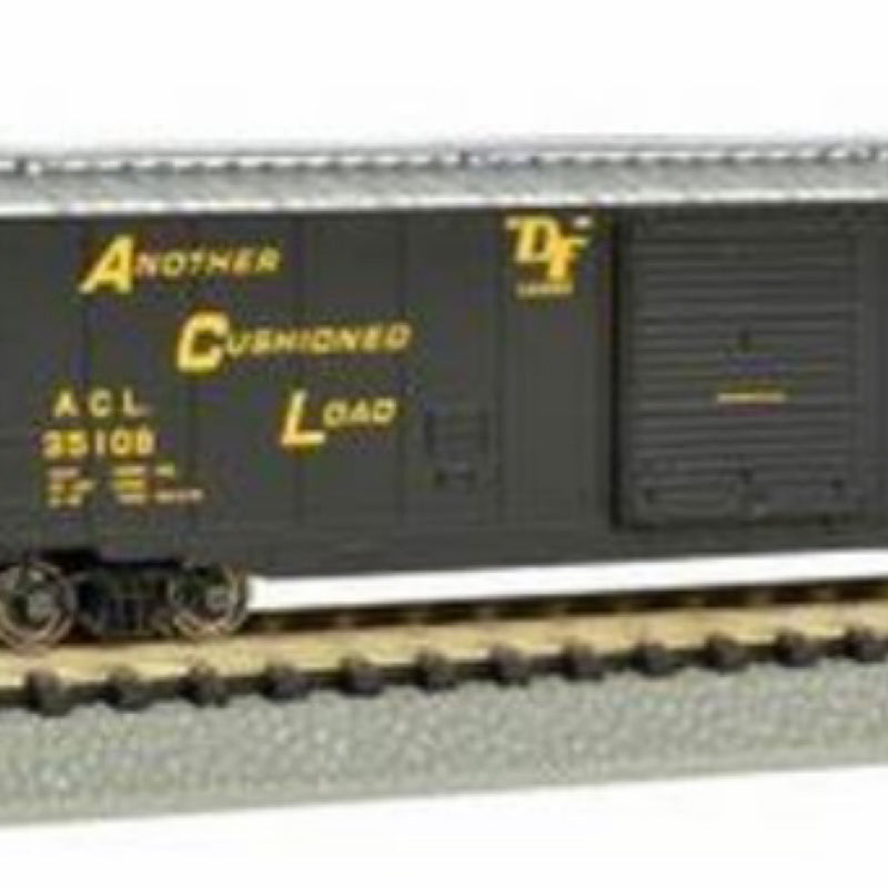 Bachmann N Gauge 50’ Sliding Door Box Car Atlantic Coast