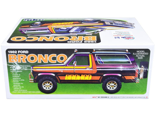 991 Skill 2 Model Kit 1982 Ford Bronco 1-25 Scale Model