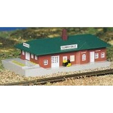 Bachmann Passenger Station N Scale