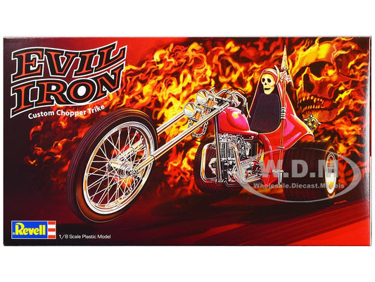 17325 Level 5 Evil Iron Custom Chopper Trike 1-8 Scale Model Kit by Revell