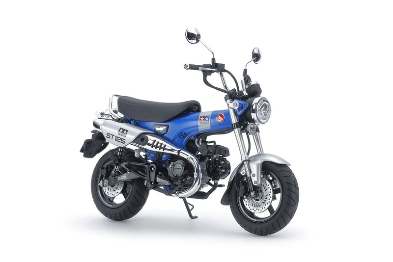 Tamiya Honda Dax 125 1/12th Scale Plastic Motorcycle Model Kit No. TAM14142