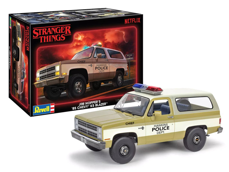 14558 Level 4 Jim Hoppers 1985 Chevrolet K5 Blazer 2016-Current TV Series 1-25 Scale Stranger Things Model Kit