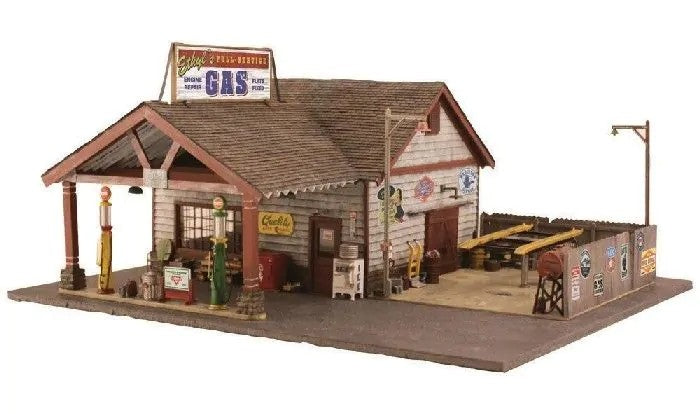 Woodland Scenics WOOBR4935 N Scale  Built-Up Ethyl S Gas & Service