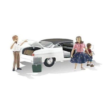 Pit Stop 1956 Ford Car & Family of 3 N Scale Woodland Scenics