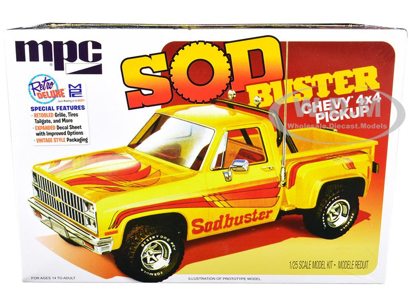 AMT Model Kit Skill 2 1981 Chevy Stepside Pickup Sod Buster
