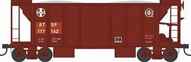 HO Scale 70-Ton 2-Bay Ballast Hopper/Side Chutes Santa Fe/ATSF #177273